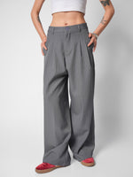 Load image into Gallery viewer, Pantalón Night Pinstripes gris