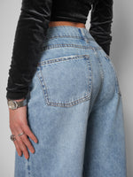 Load image into Gallery viewer, Jean Wide Leg Echo Room
