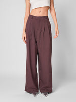 Load image into Gallery viewer, Pantalón Night Pinstripes Vinotinto
