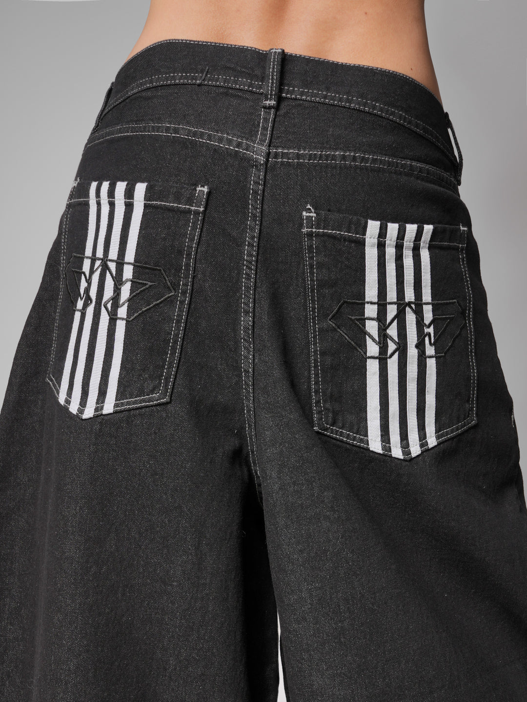 Jean barrel Raw Varsity