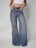 Load image into Gallery viewer, Jean wide leg moon wash
